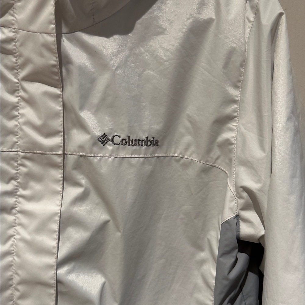 Columbia jacket. - Picture 2 of 6